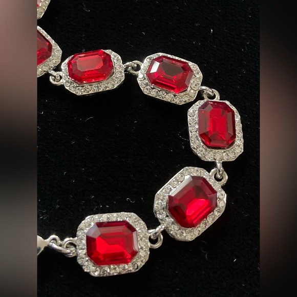CZ in Ruby & Clear Bracelet Silver-plate over basemetal 9 square cushion stones - Picture 2 of 6
